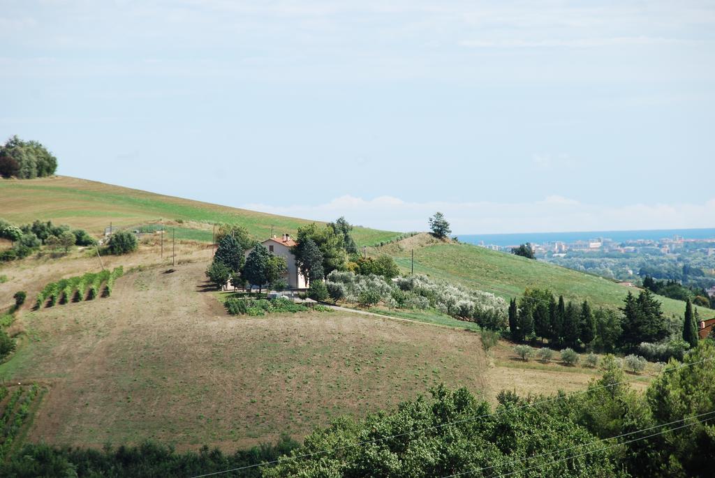 Bianco Nuvola Bed and Breakfast Montecchio  Δωμάτιο φωτογραφία