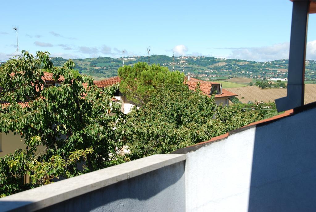 Bianco Nuvola Bed and Breakfast Montecchio  Δωμάτιο φωτογραφία